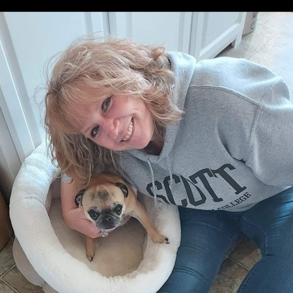 Meet your Posher, Heidi - Picture 1 of 1